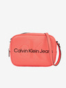 Calvin Klein Jeans Sculpted Camera Bag Kézitáska